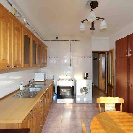 Cozy Apartment In The Center Of Jerevan Eksteriør bilde